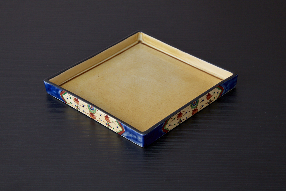 四角皿 18cm×18cm