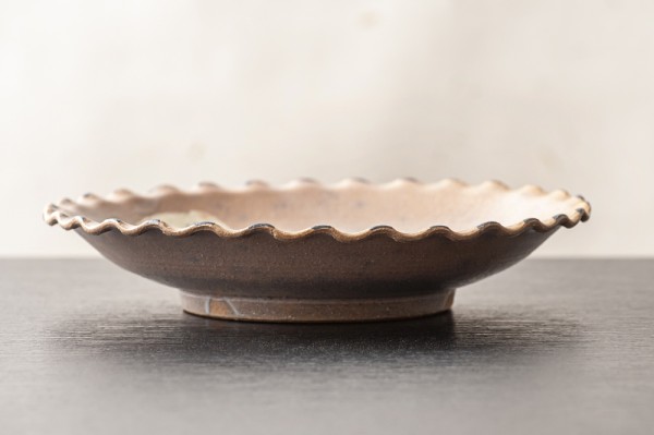 田代倫章の黒焼き〆平皿