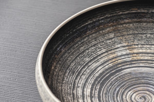 田代倫章の黒焼き〆平皿