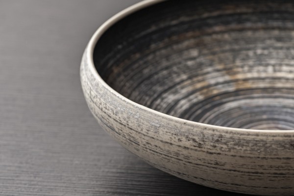 田代倫章の黒焼き〆平皿