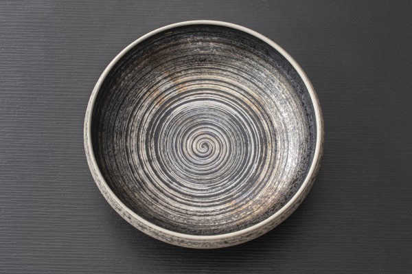 田代倫章の黒焼き〆平皿