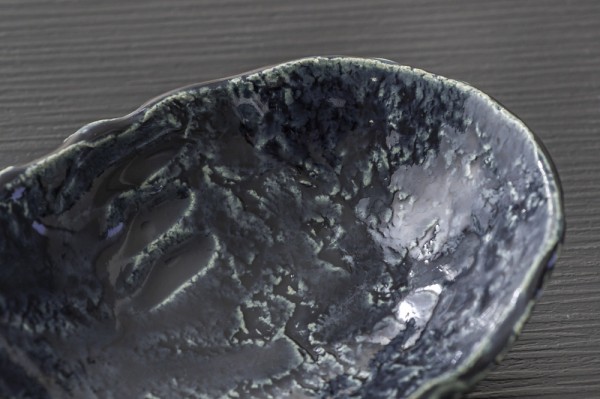 田代倫章の黒焼き〆平皿