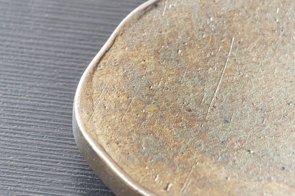 田代倫章の黒焼き〆平皿